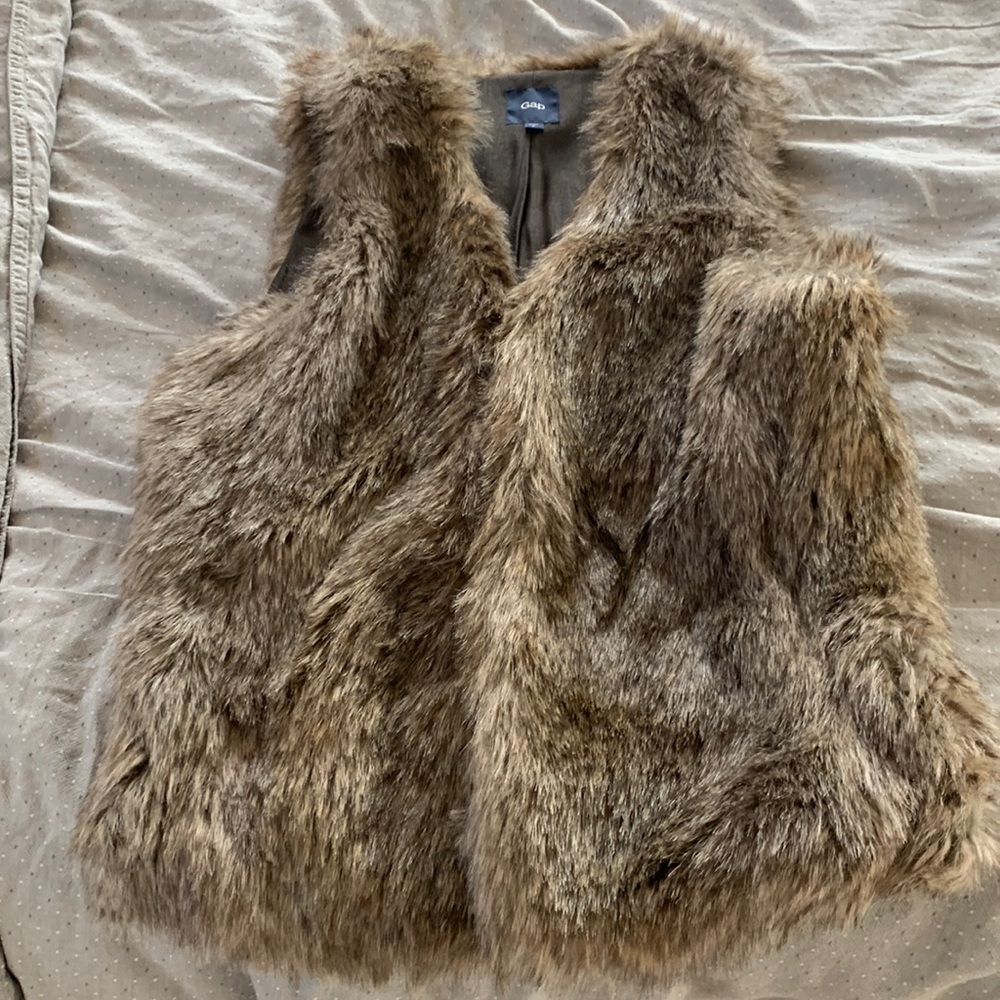 Gap faux fur vest